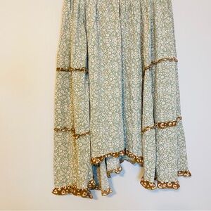 Chic Floral Midi Skirt in Green and Brown
